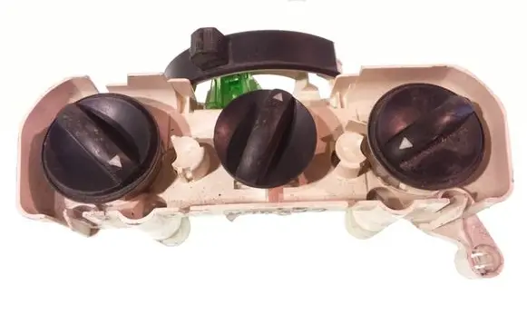 Toyota Corolla E120 E130 Climate control unit 981968F