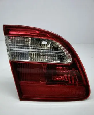 Mercedes-Benz E W211 Tailgate rear/tail lights A2118201364
