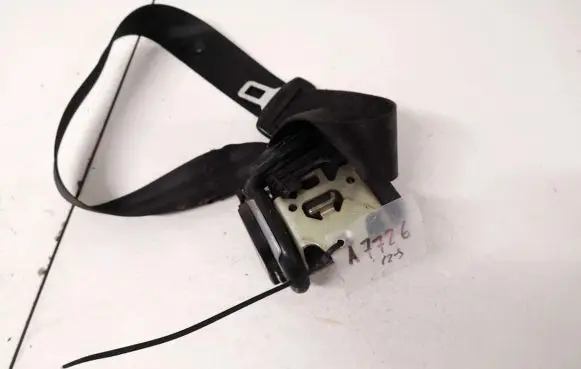 Skoda Octavia Mk2 (1Z) Front seatbelt 1z0857701a