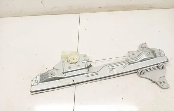 Hyundai Kona I Sliding door window regulator with motor 82401j9010