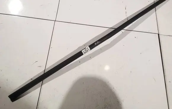 Alfa Romeo Mito Front door glass trim molding 