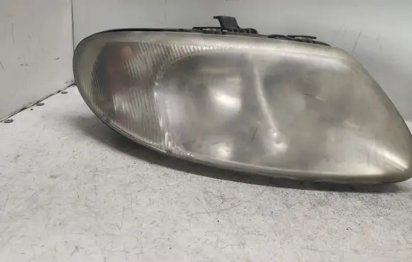 Chrysler Voyager Headlight/headlamp