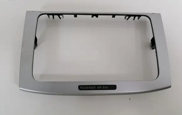 Volkswagen PASSAT B6 Radio/GPS head unit trim 3C0858069M