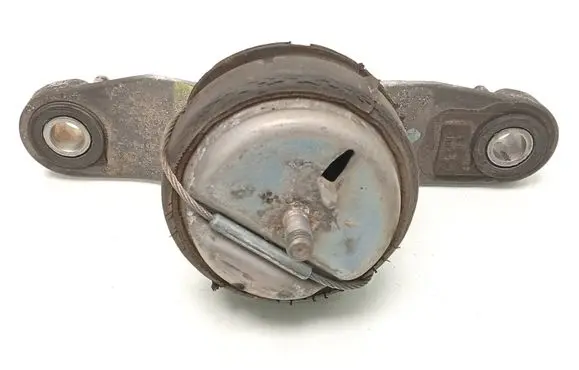 Engine mount bracket