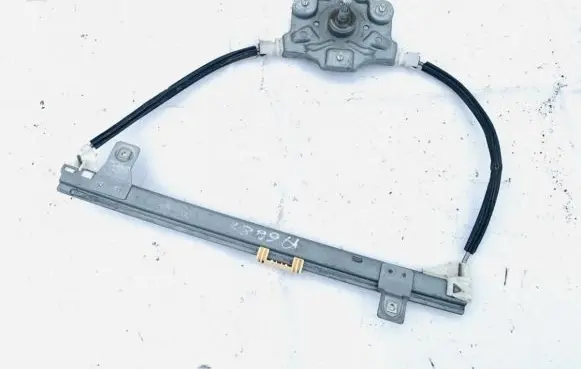 Toyota Yaris Sliding door window regulator with motor