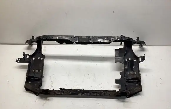 Nissan Qashqai+2 Radiator support slam panel