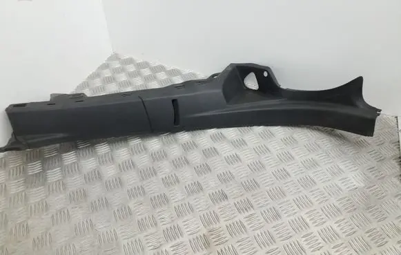 Skoda Yeti (5L) Rear seat side bottom trim 5L0867766B