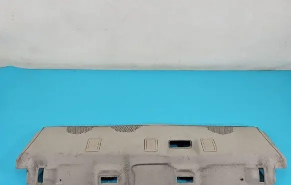 Parcel shelf
