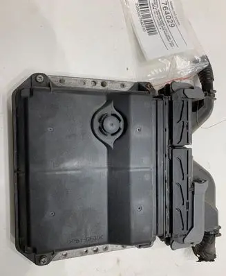 Toyota Avensis T270 Engine control unit/module ECU 89661-05F21