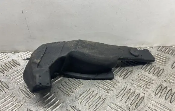 BMW 5 F10 F11 Other engine bay part 9132301 51489132301