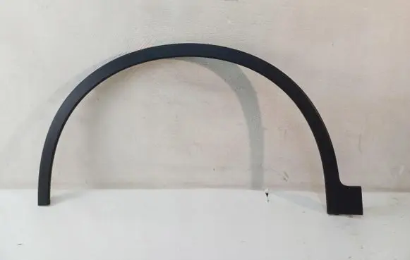 Polestar 2 Fender trim (molding)