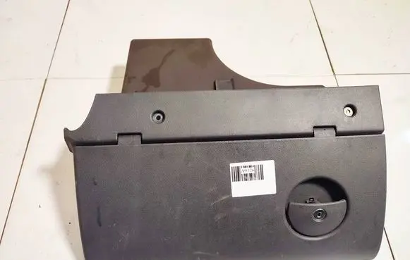 Opel Tigra B Glove box 09114403 460029937