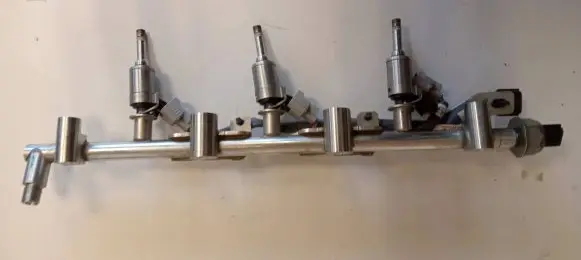 Infiniti Q50 Fuel main line pipe