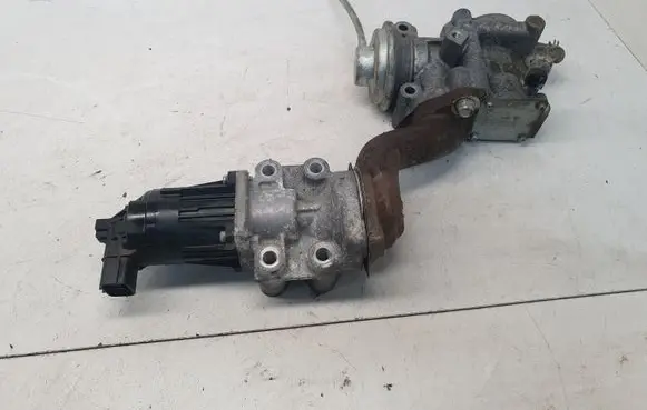 Mitsubishi Outlander Other engine part 1582A725