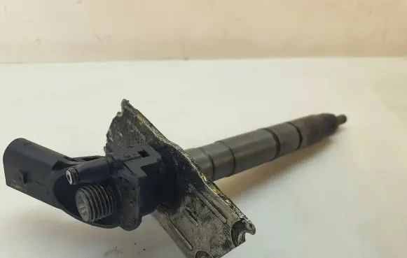 Audi A6 S6 C6 4F Fuel injector 059130277S 040605 0445115024