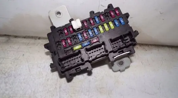 Renault Koleos I Fuse box set 252365026R