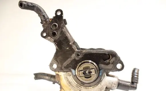 Skoda Octavia Mk2 (1Z) Vacuum pump