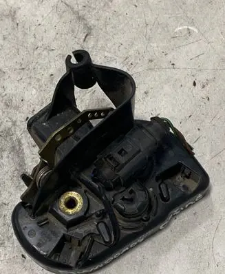 Volkswagen Transporter - Caravelle T5 Sliding door lock loop/hook striker 74365