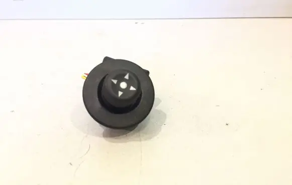 Citroen Berlingo Wing mirror switch 185526
