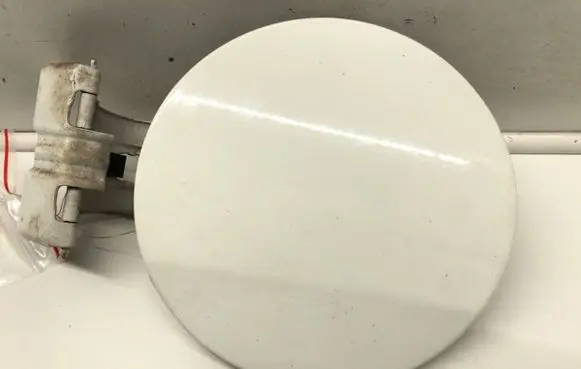 Mitsubishi Lancer VIII Fuel tank cap
