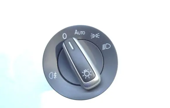 Volkswagen Touran II Light switch 3C8941431