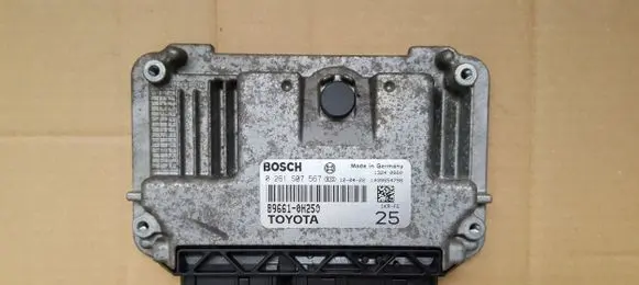 Toyota Aygo AB10 Engine control unit/module 896610H250