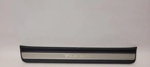 Hyundai Tucson TL Voltmeter 
