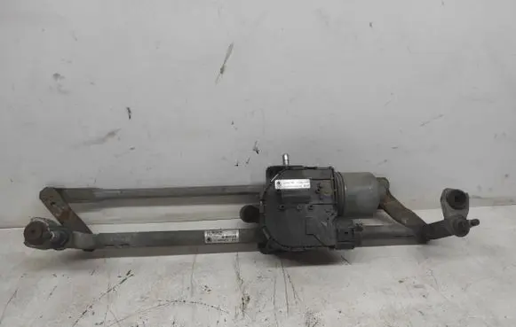 Skoda Octavia Mk2 (1Z) Front wiper linkage and motor 1Z1955119D 1111172300 0390241631