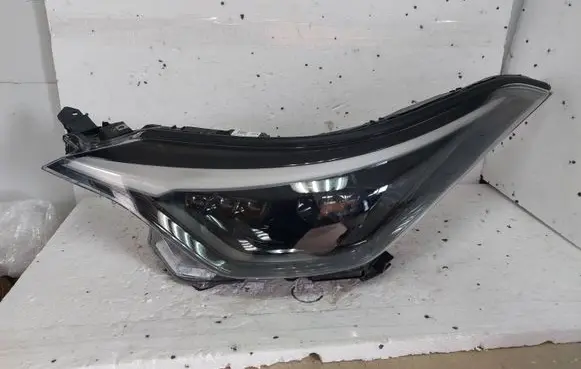 Toyota C-HR I Headlight/headlamp 81150-YP280