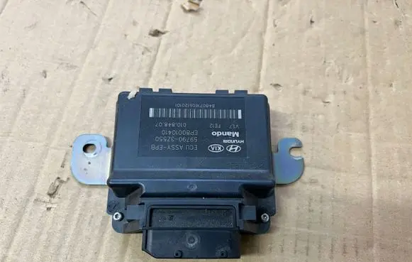 Hyundai i40 Hand brake control module 