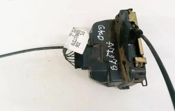 Renault Megane II Rear door lock 8200217370