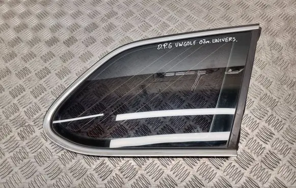 Volkswagen Golf V Rear side window 004584 E1000266