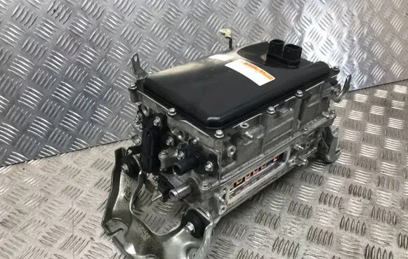 Toyota Prius (XW50) Voltage converter inverter G920047240