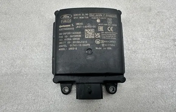 Ford Mustang VI Blind spot module JR3T14D453CC JR3T14D453