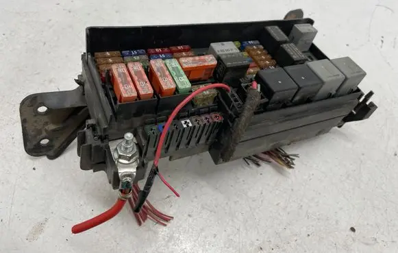 Mercedes-Benz ML W164 Fuse module A1645403072