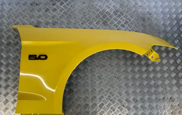 Ford Mustang VI Fender
