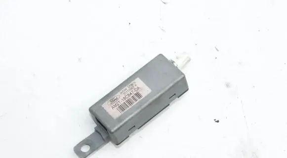 Ford S-MAX Aerial antenna amplifier AM2T18C847DA