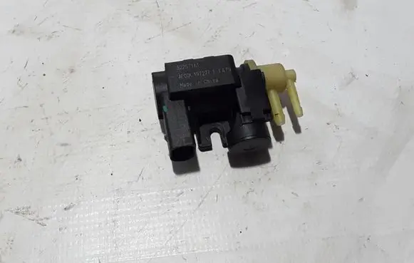 Volvo XC40 Turbo solenoid valve 32257161