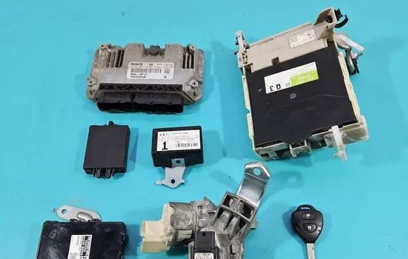 Toyota Yaris Engine control unit/module ECU 0261S07104 IMPRK1536413