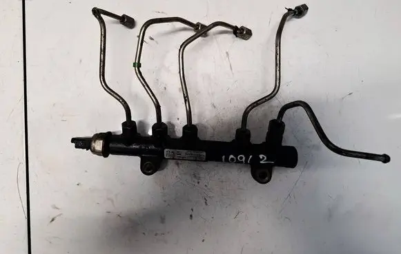 Citroen DS3 Fuel main line pipe 9684753080
