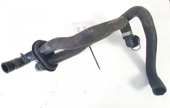 Volkswagen PASSAT B5 Engine coolant pipe/hose 8d0819373n