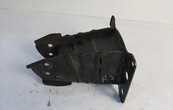 Audi A3 S3 8P Rear bumper support beam 8P0807133