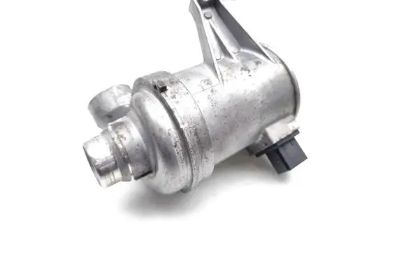 Volvo V40 Electric auxiliary coolant/water pump 31368715