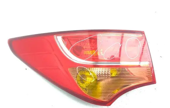Hyundai Santa Fe Rear/tail lights 924012W030