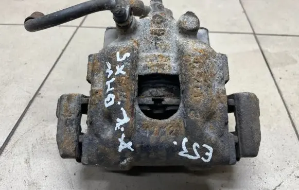 BMW X5 E53 Rear brake caliper