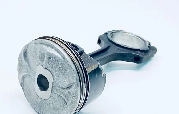 Ford Mustang VI Piston with connecting rod CR3Z6200B JR3Z6108A