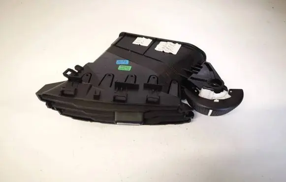 Ford Focus Dash center air vent grill bm51a014l20af bm51-a014l20af