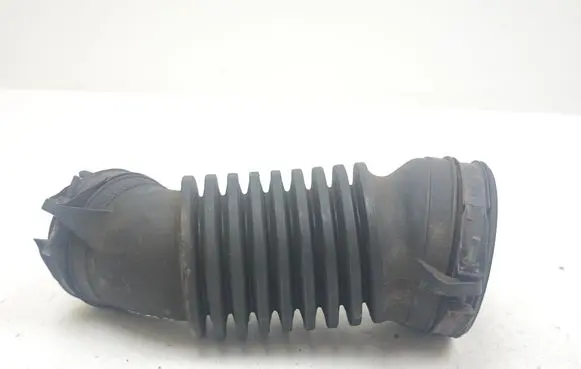 Air intake hose/pipe