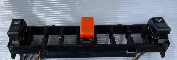 Mercedes-Benz E W124 Central console control unit 