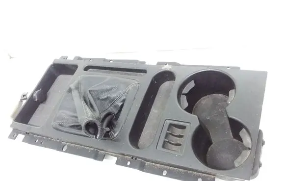 KIA Sorento Gear shifter surround trim plastic 846213E000